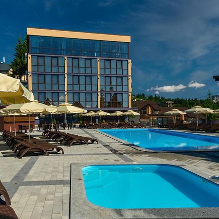 Hotel Summit à Yablunytsya Extérieur photo